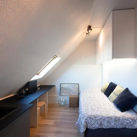 Apartamento Studio 8 Eme, Parc Monceau. París